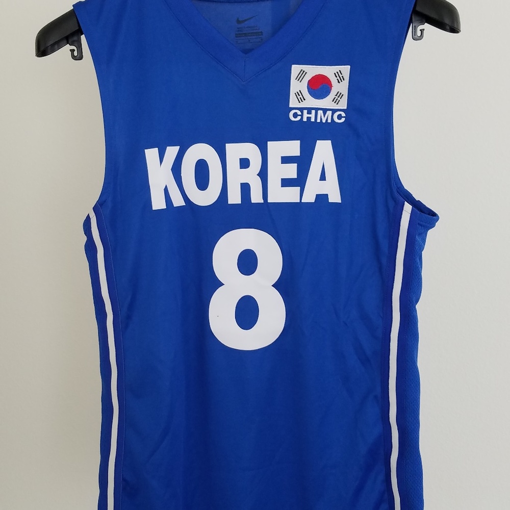 Nike Slim Fit V Neck Jersey Tank Top